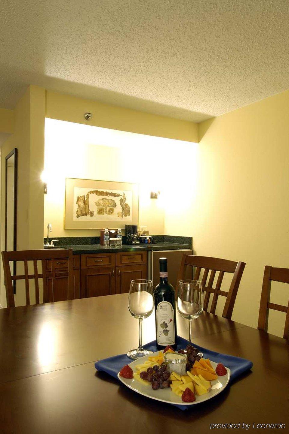 Doubletree By Hilton Chicago - Oak Brook Hotel Bilik gambar